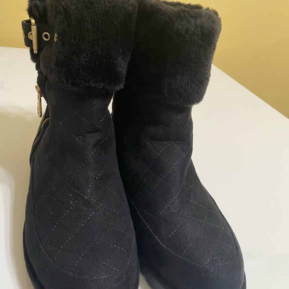 GUESS Faux Fur Boots - Picture 4 of 11